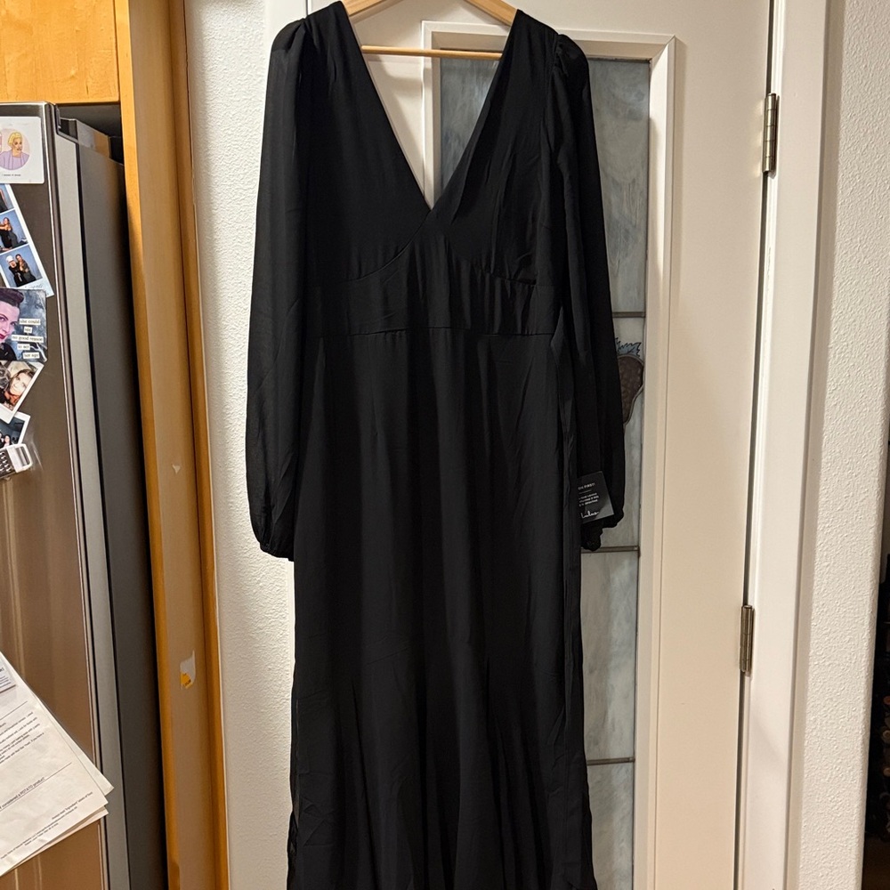 Lulu's Elegant Black Long Sleeve Dress
